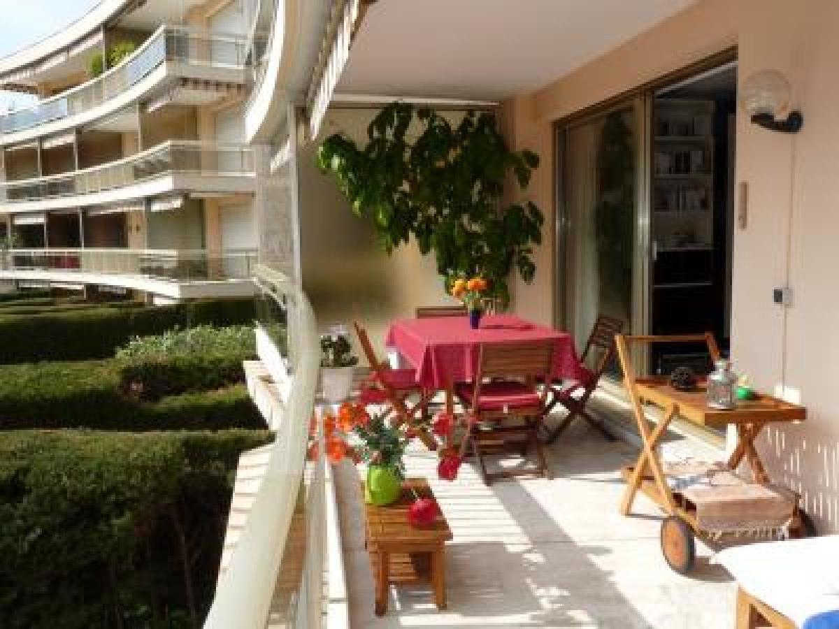Tassigny Apartamento